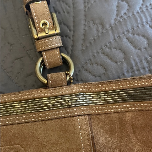 Coach Tan Suede Satchel with Gold Accents and Matching Wallet - Picture 3 of 12